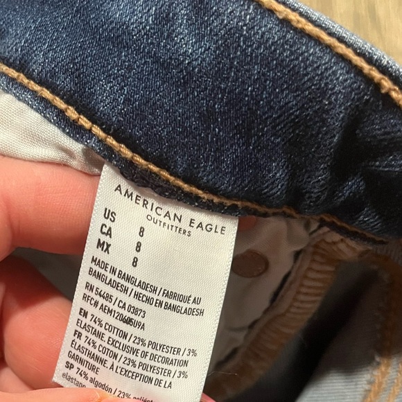 American Eagle Midi Boyfriend Shorts Cuffed Cut Off Denim Dark Wash Size 8 - Picture 7 of 8